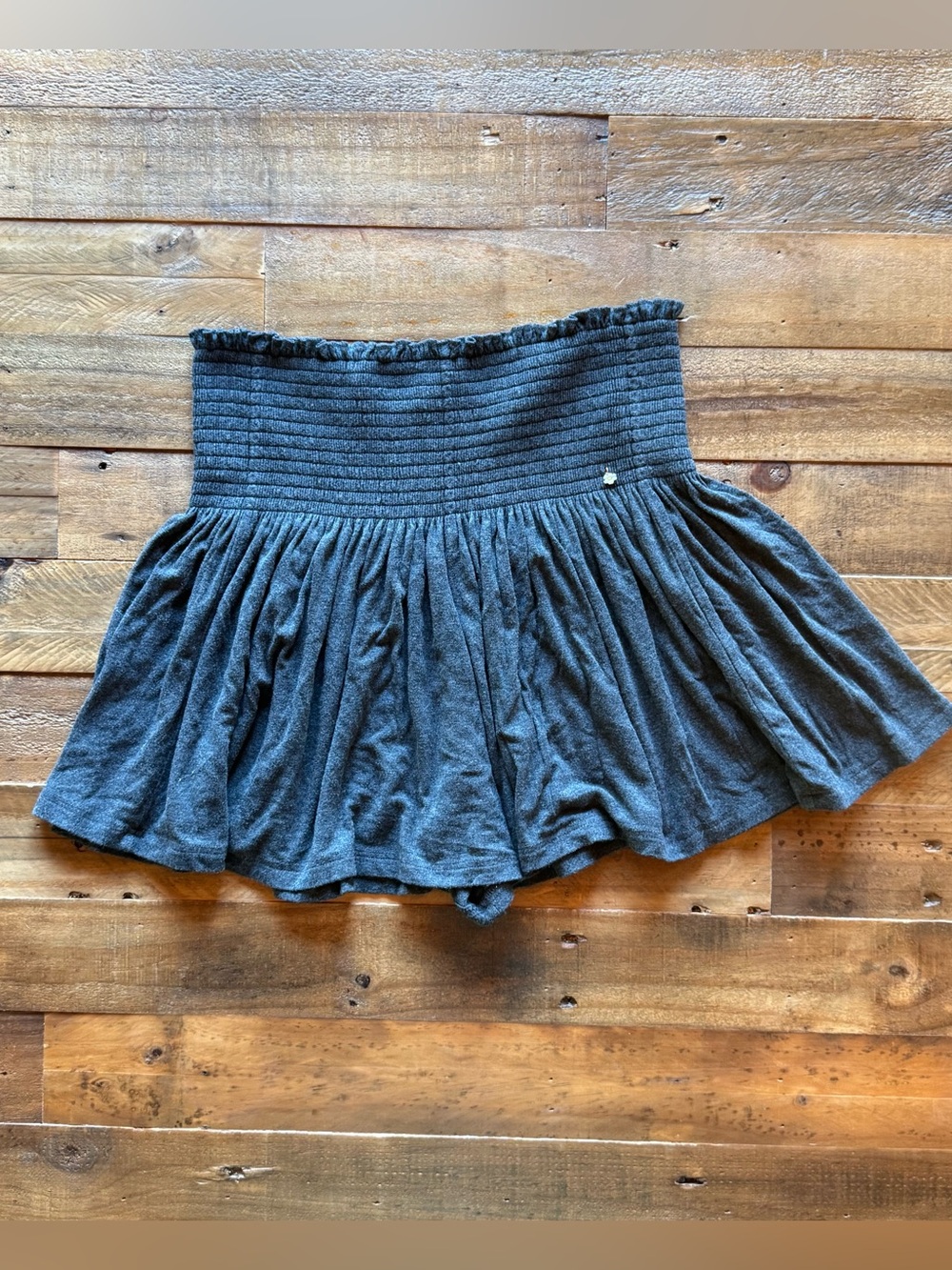 Natural Life Charcoal Grey flirty shorts Size L